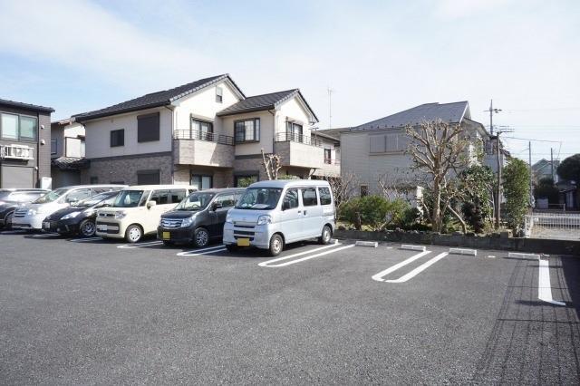 27/30 駐車場
