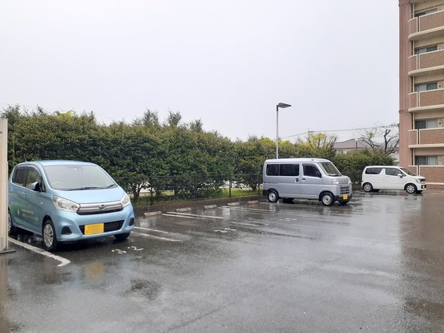 14/20 駐車場