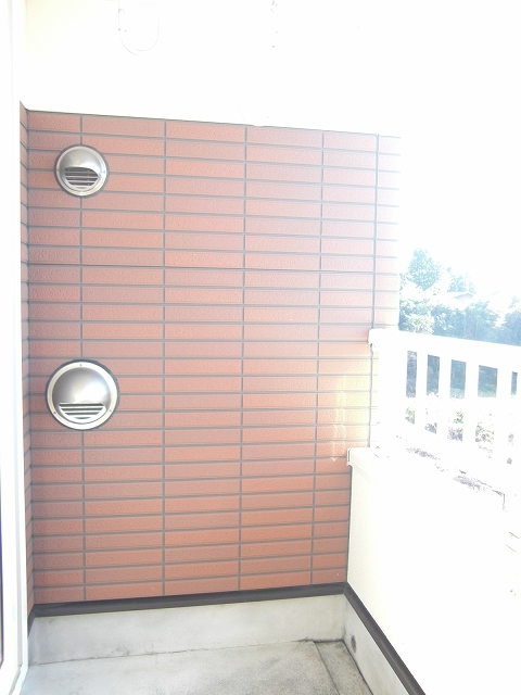 13/18 バルコニー