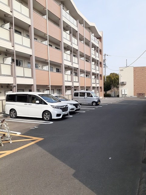 2/8 駐車場