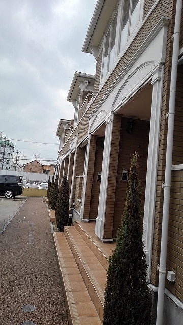 14/20 エントランス