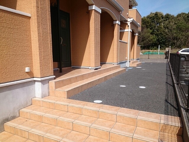 13/20 エントランス