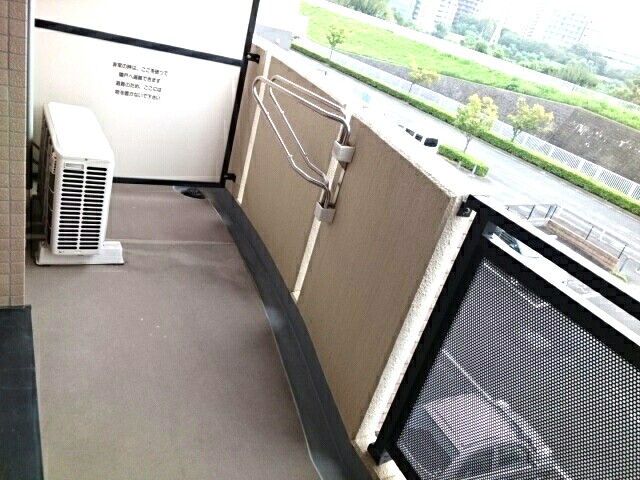 13/21 バルコニー