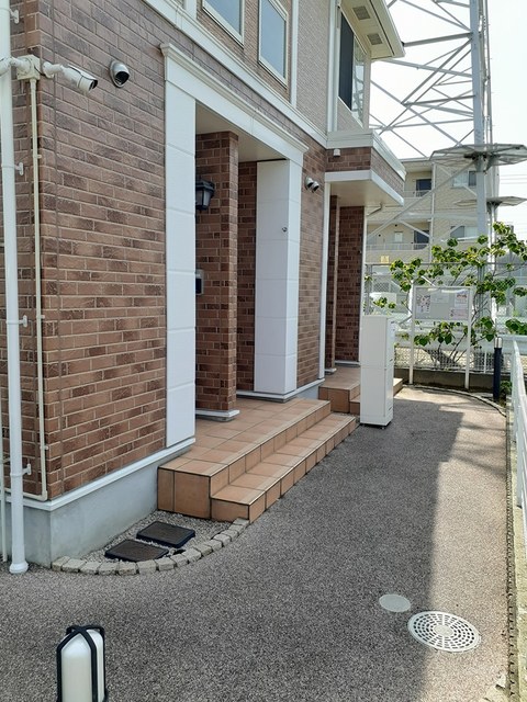 13/20 エントランス