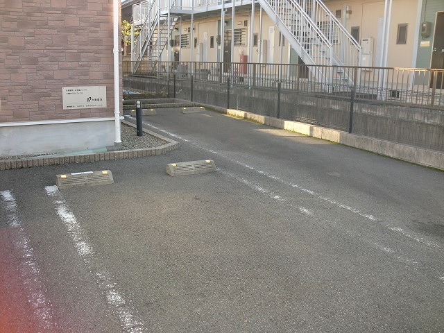 13/19 駐車場