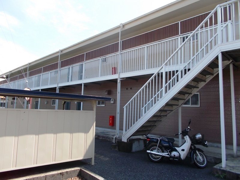 13/20 エントランス