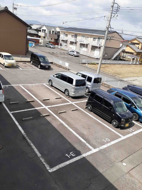 14/20 駐車場