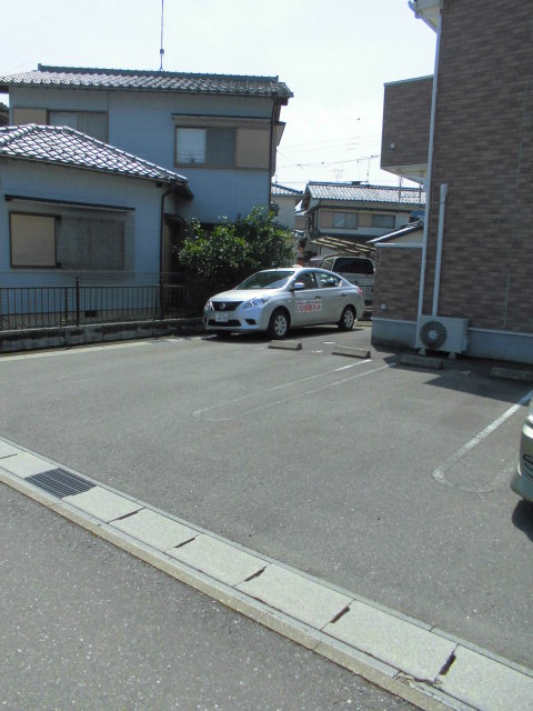 14/20 駐車場