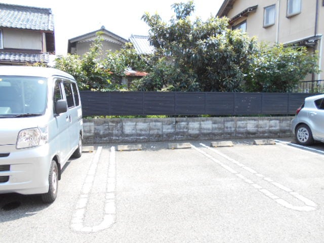 14/20 駐車場