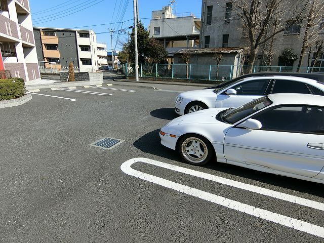 14/20 駐車場
