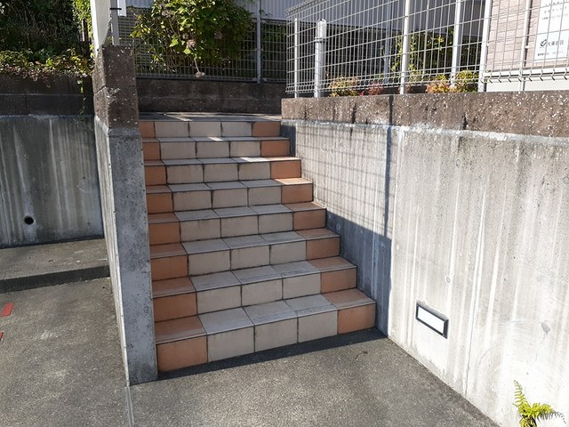 13/20 エントランス