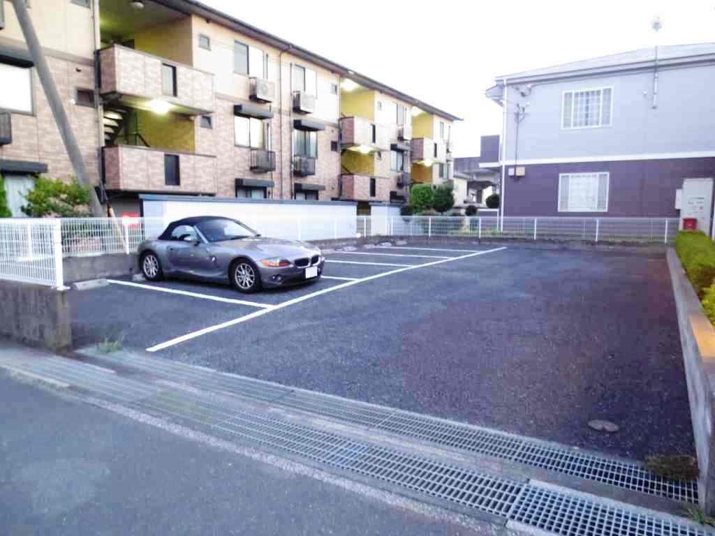 14/20 駐車場
