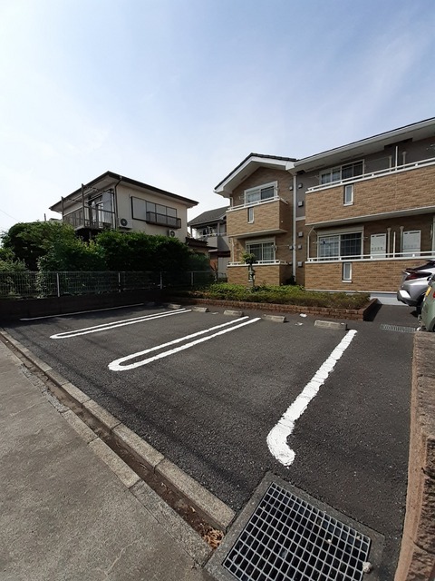 14/20 駐車場