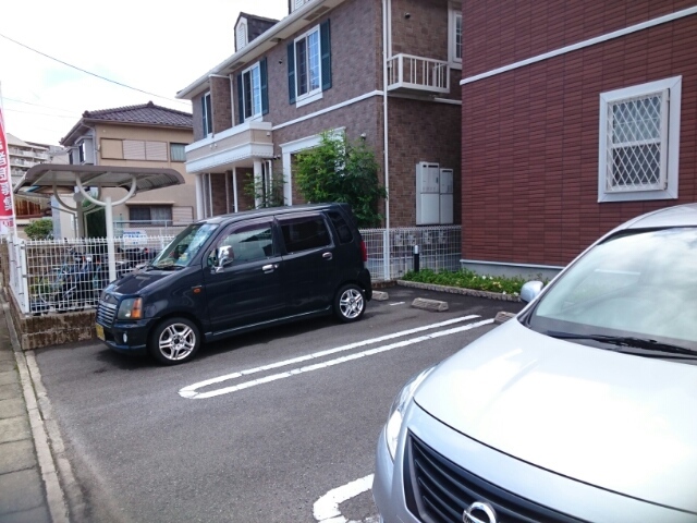 14/20 駐車場