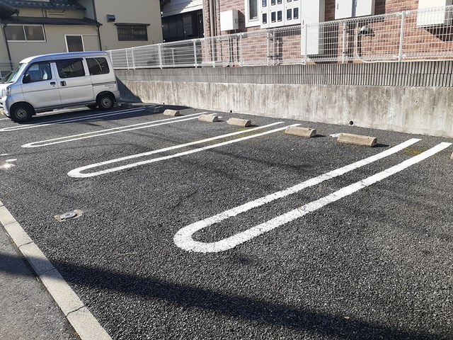 14/20 駐車場