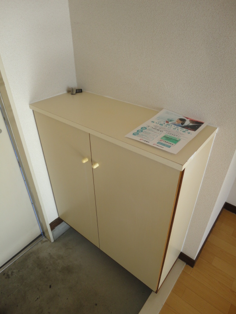 13/30 玄関
