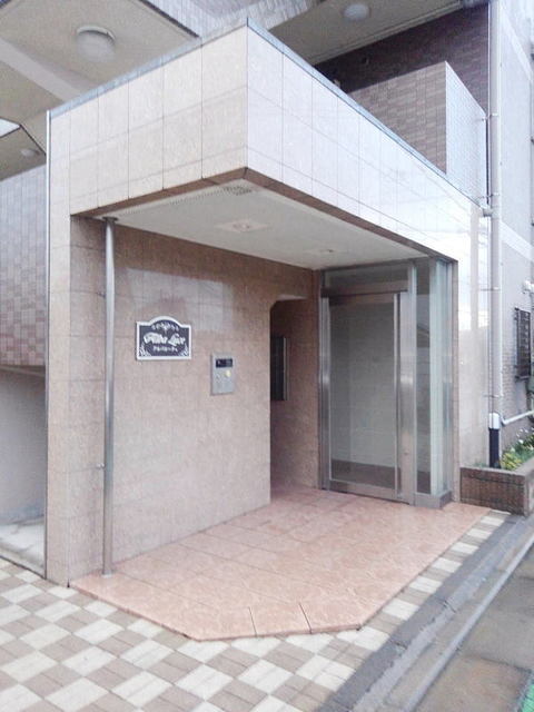 14/21 エントランス