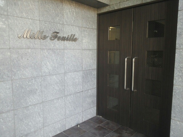 13/19 エントランス