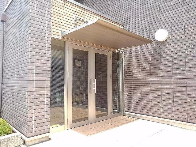 14/22 エントランス