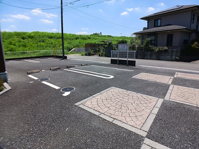 14/22 駐車場