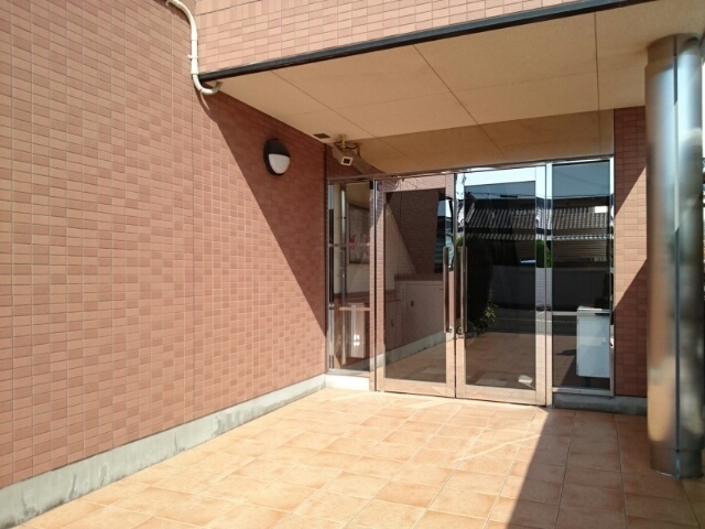 13/20 エントランス