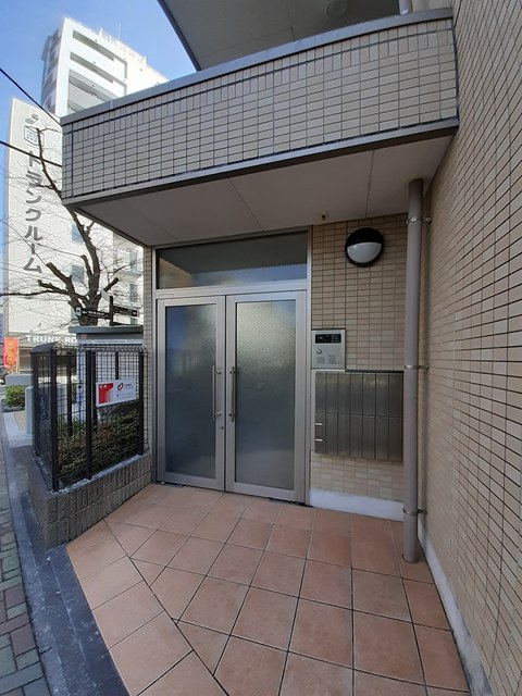 14/20 エントランス