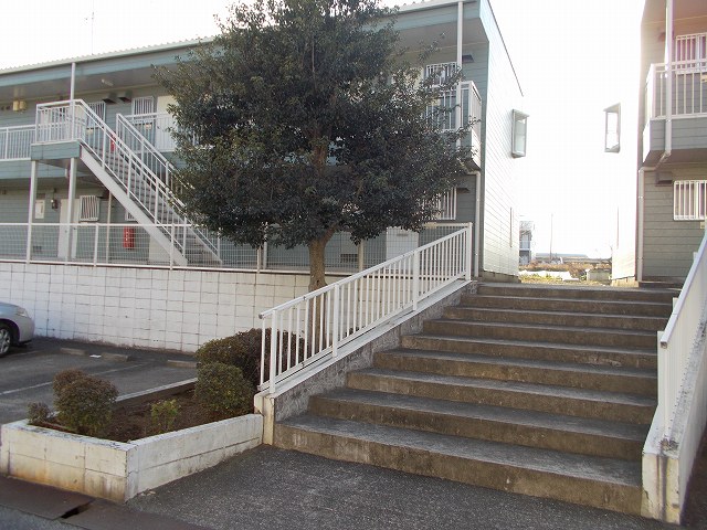 13/20 エントランス