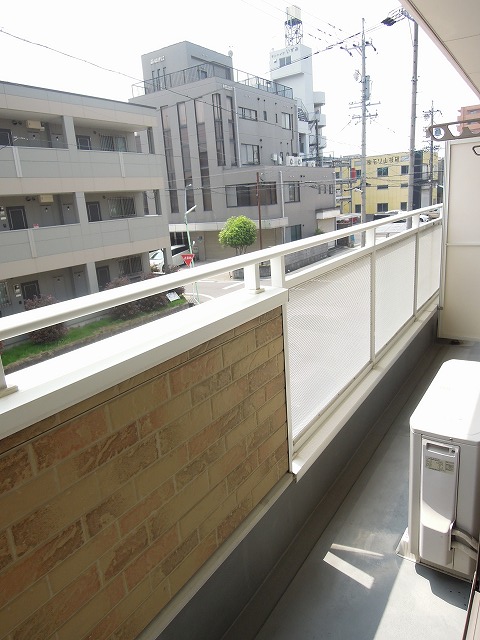 13/20 バルコニー