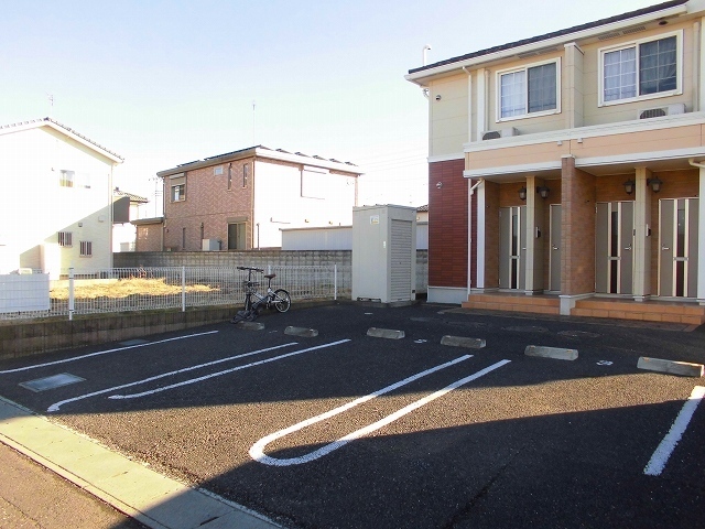 26/30 駐車場
