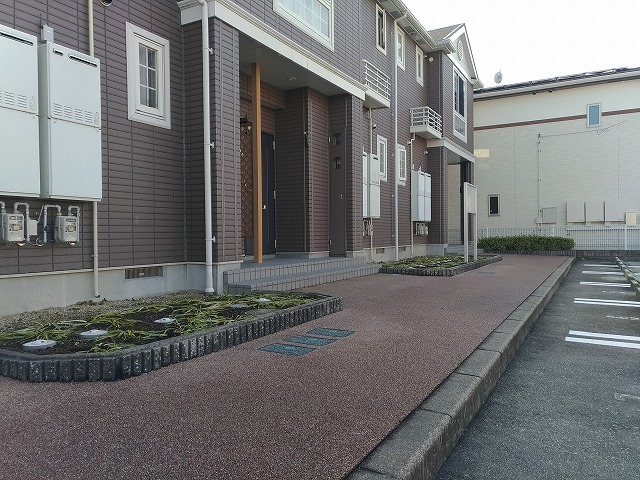 14/22 エントランス