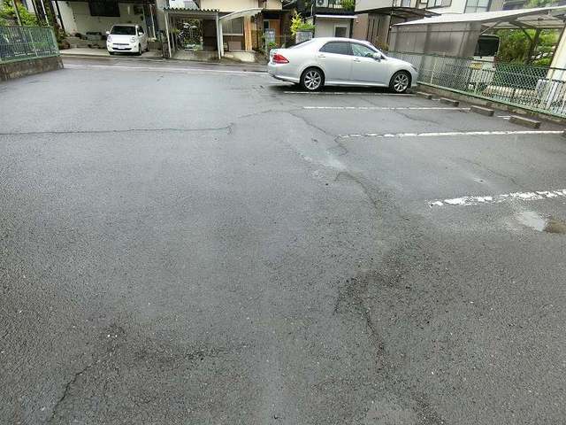 14/20 駐車場