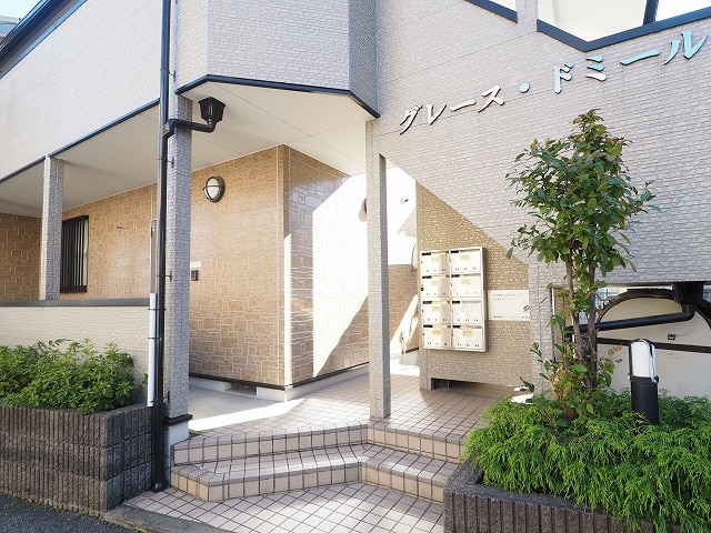 14/22 エントランス