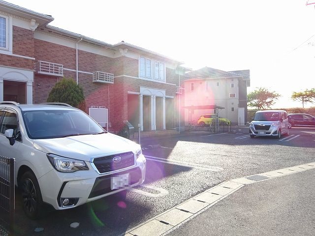 18/24 駐車場