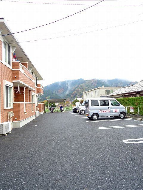 14/20 駐車場