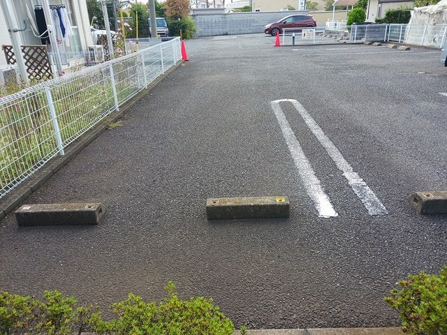 28/30 駐車場