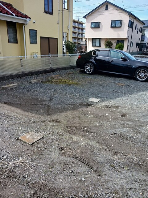 14/20 駐車場