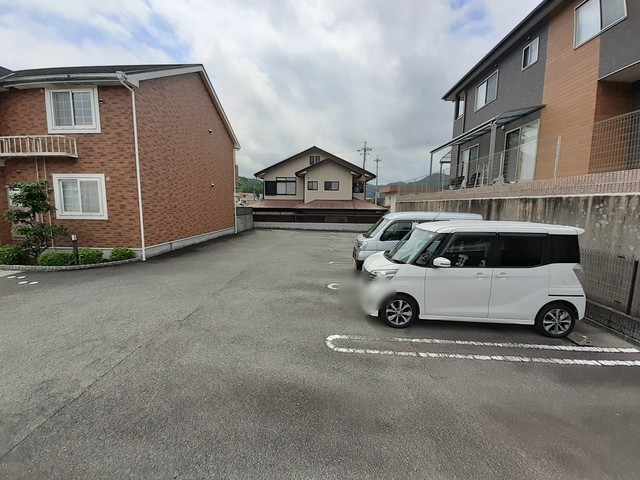 14/20 駐車場