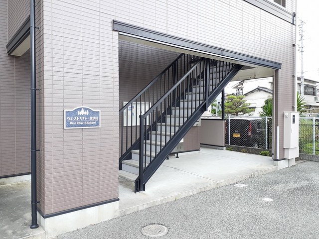 13/20 エントランス