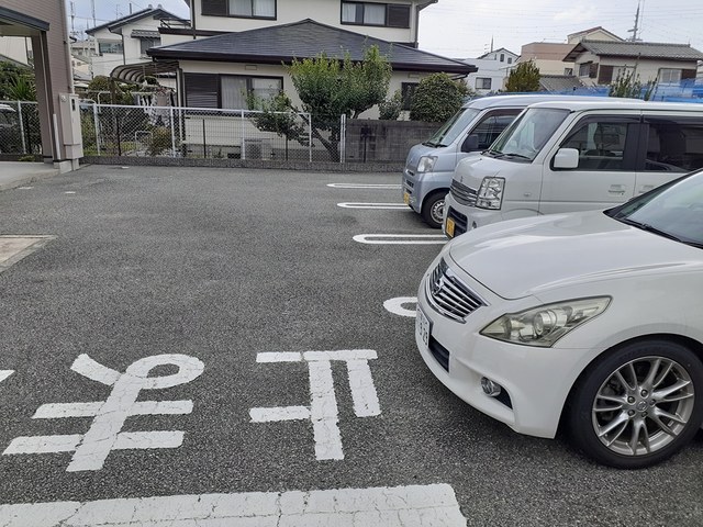 14/20 駐車場