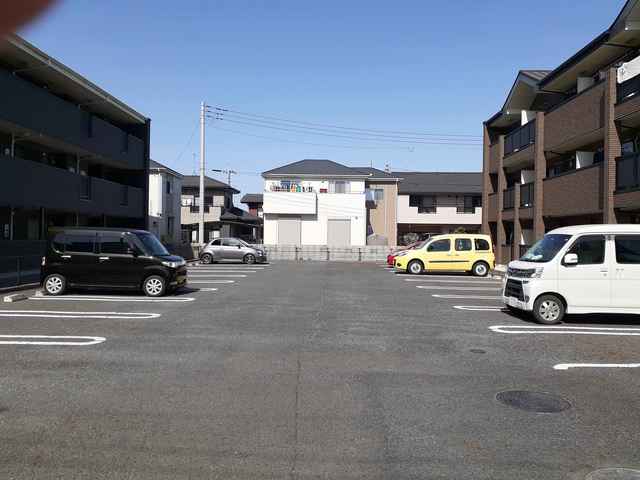 14/20 駐車場