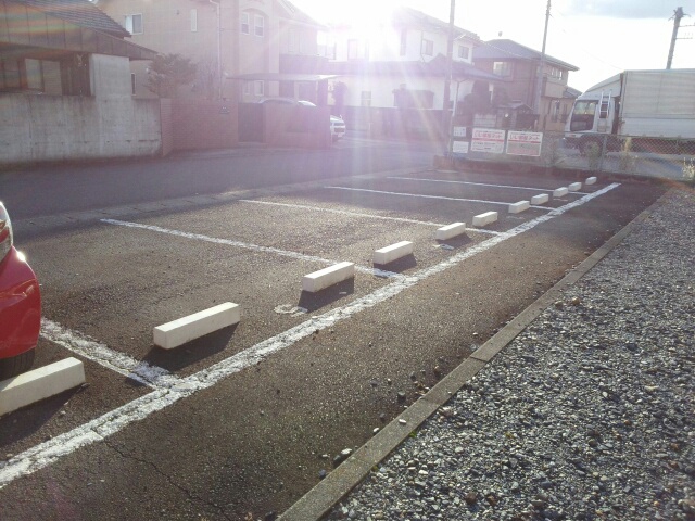 14/20 駐車場