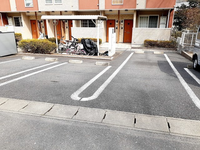 14/20 駐車場
