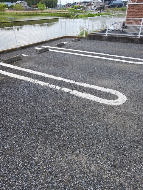 14/20 駐車場