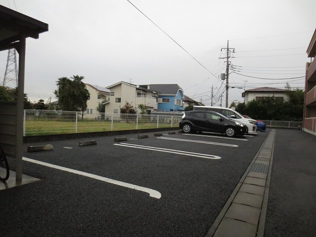15/26 駐車場