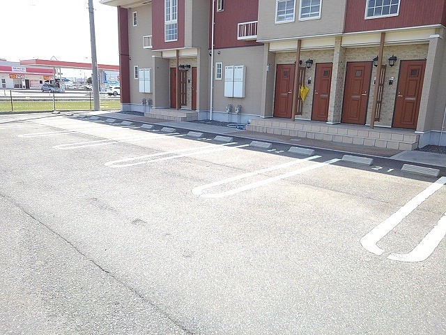 13/19 駐車場