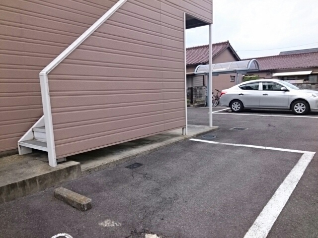 14/22 駐車場