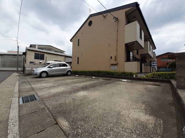 14/20 駐車場