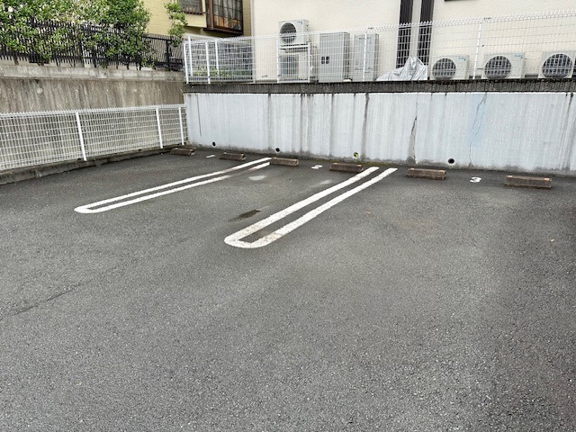 14/20 駐車場