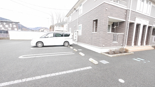 14/20 駐車場