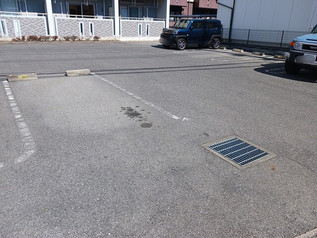 14/22 駐車場
